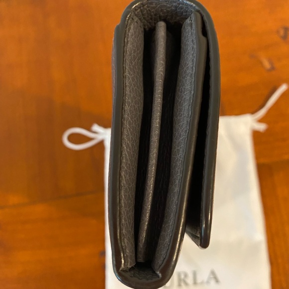 EUC Furla Grey Saffino Leather Large Wallet - Picture 4 of 8